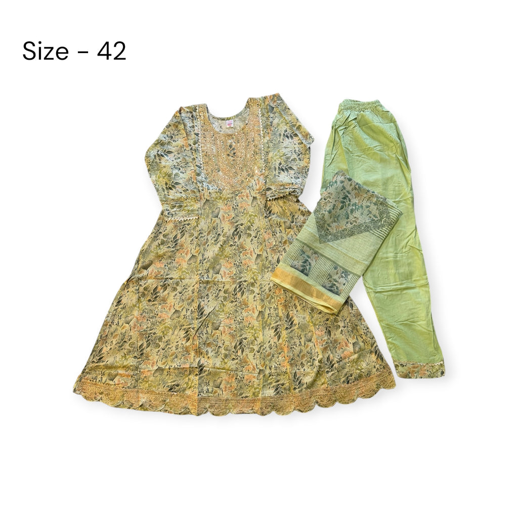 Anarkali suit set with straight plazo